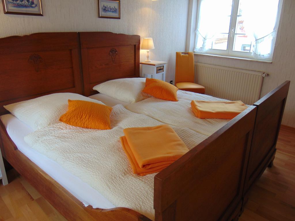 بورجين Ferienwohnung Bergblick /Moseltal المظهر الخارجي الصورة